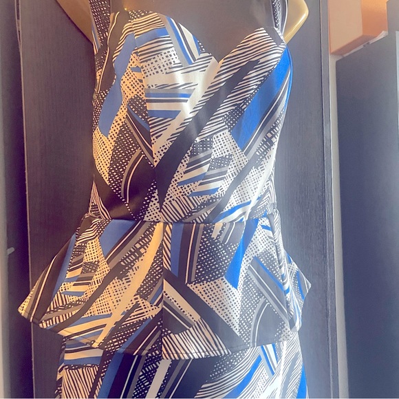 Peplum Dress 💙 - Picture 2 of 5